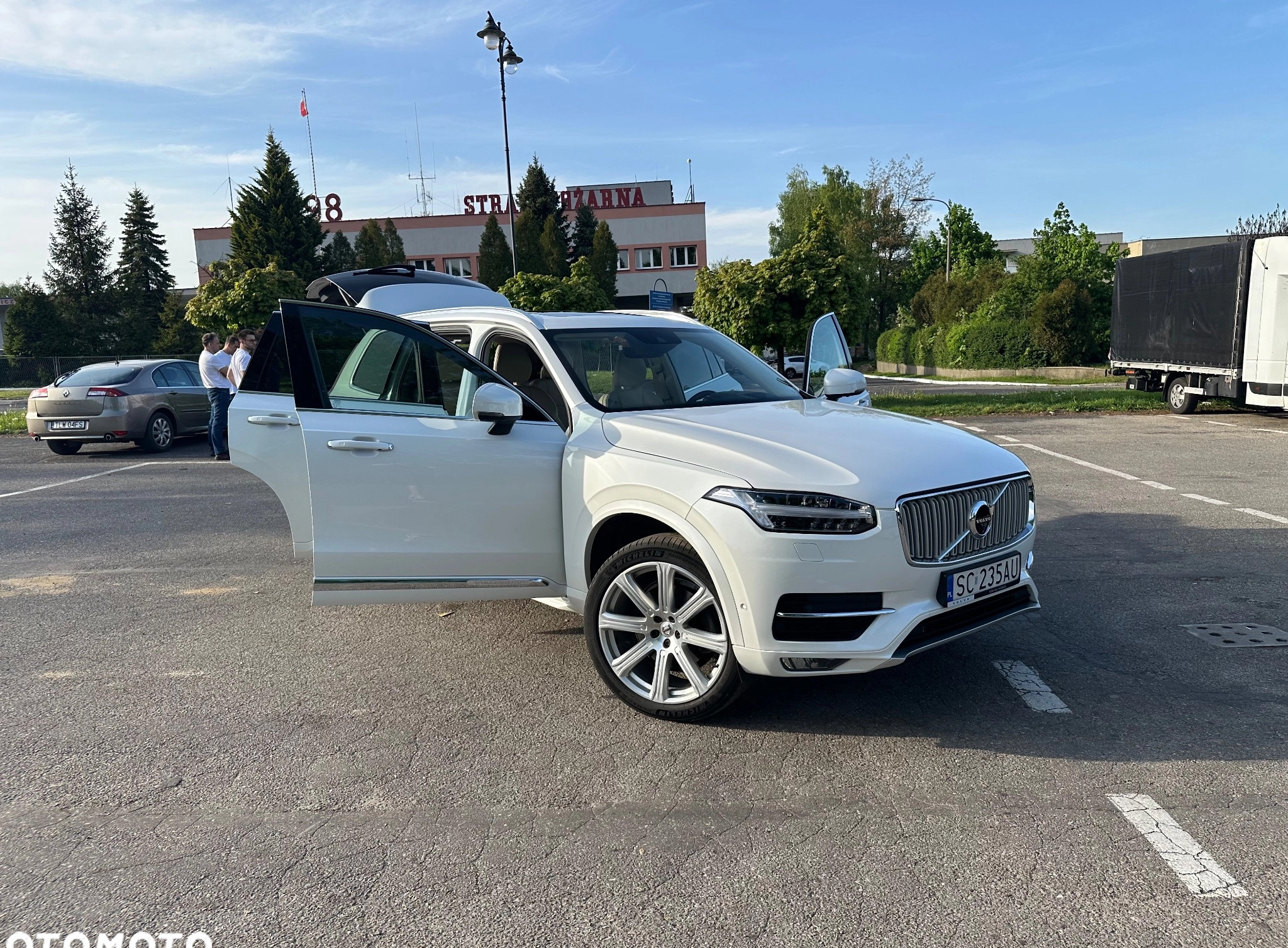 Volvo XC 90 cena 180000 przebieg: 172514, rok produkcji 2018 z Częstochowa małe 326